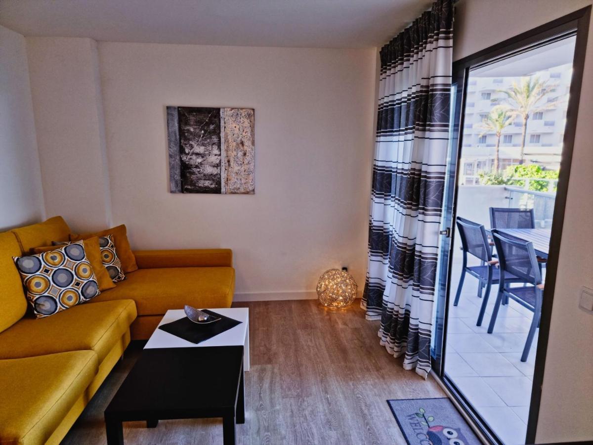 Cozy Apartment With A Fantastic Sea View Кала Милор Екстериор снимка